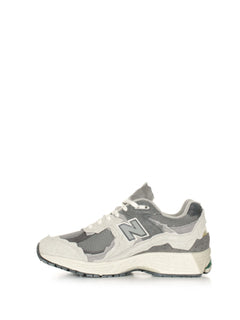 New Balance 2002R scarpa sneaker in suede unisex grey