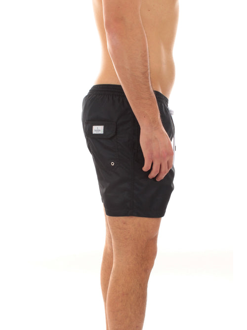 Barba boxer da mare da uomo nero