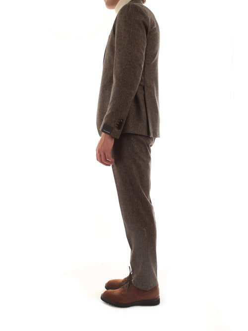 Tagliatore abito monopetto marrone da uomo