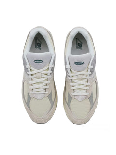 New Balance M2002REK sneaker unisex off white