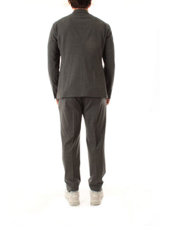 Tagliatore abito doppiopetto da uomo nero