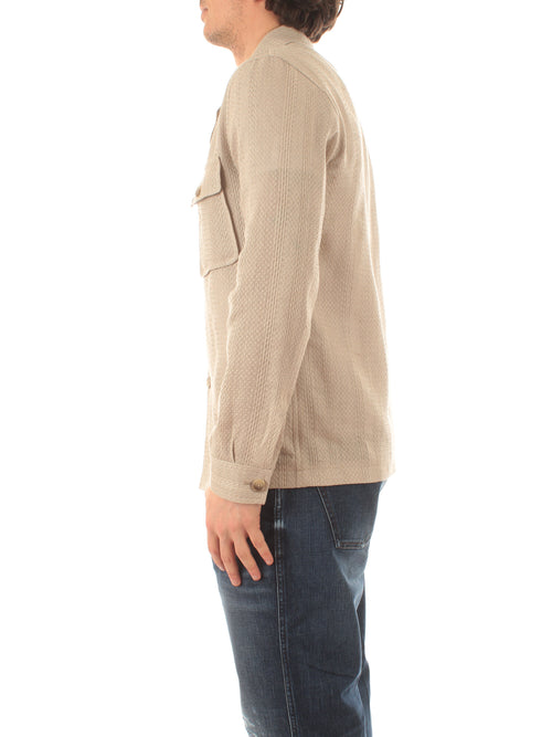 Tagliatore giacca-camicia da uomo beige
